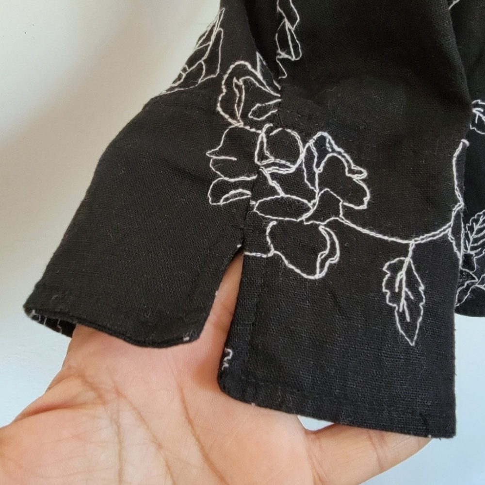 Women's Elegant Linen Blend Black Floral Embroidered Lightweight Coat/Blazer - Picture 6 of 7